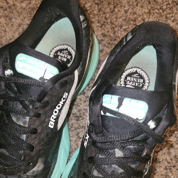 Brooks Launch 3 - Picture 3 of 10